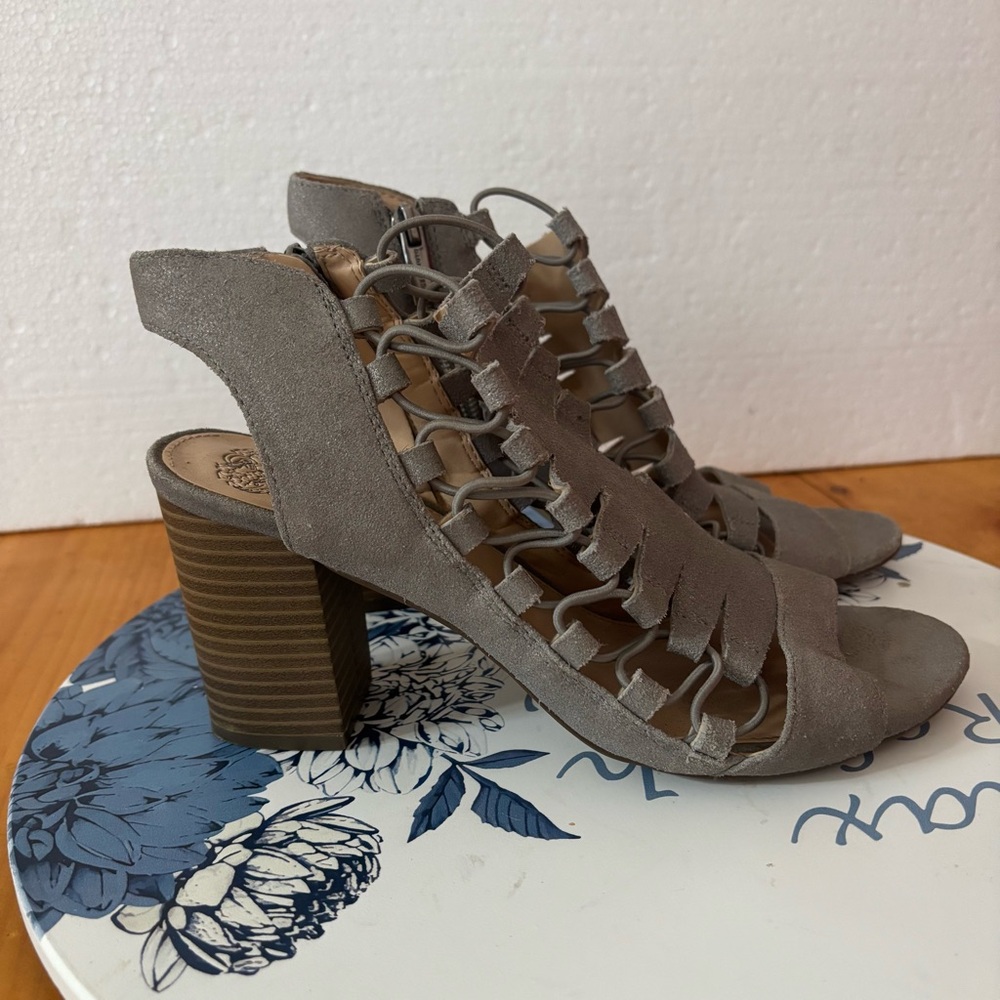 Vince Camuto Gray Suede Caged Block Heel Sandals Size 8